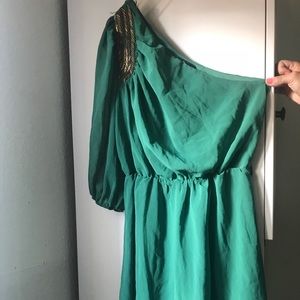 Emerald one shoulder strap green dress